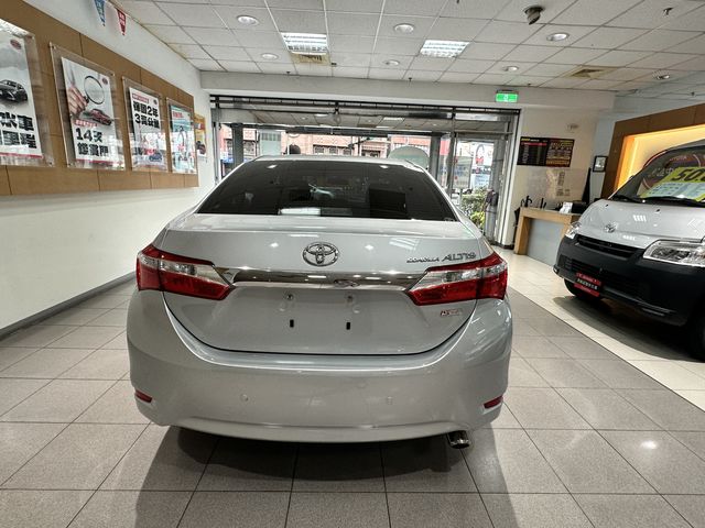 ALTIS 1.8  第6張相片