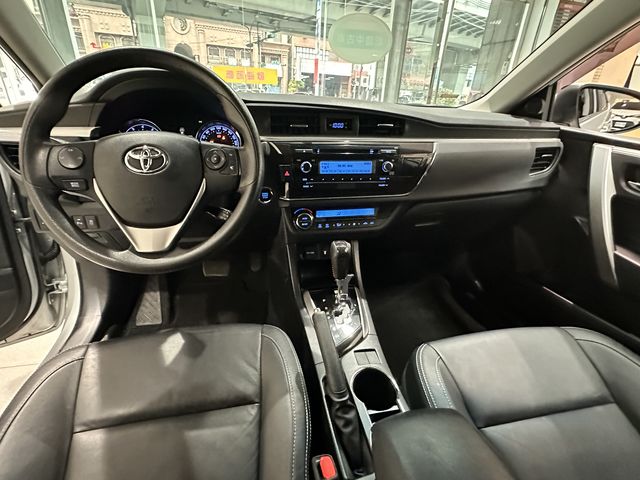 ALTIS 1.8  第10張相片