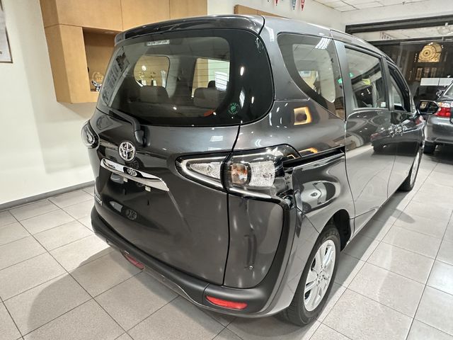 SIENTA 1.8  第5張相片
