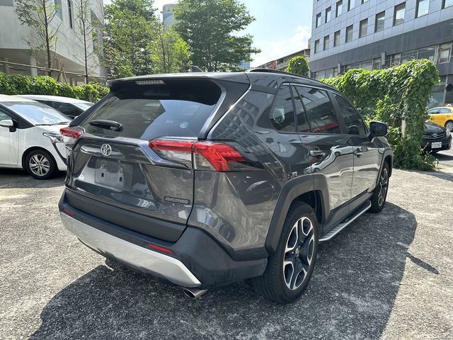 RAV4 2.0  第5張相片