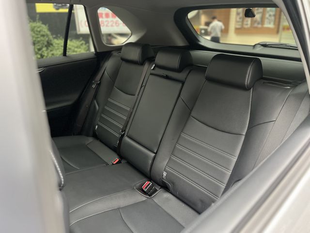 RAV4 2.5HV 4WD  第8張相片