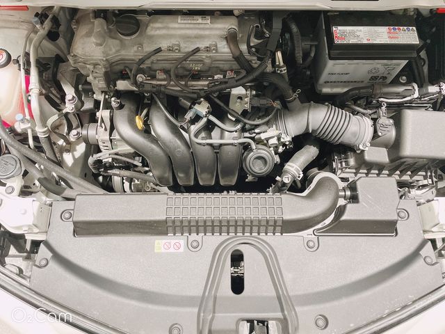 ALTIS 1.8  第10張相片