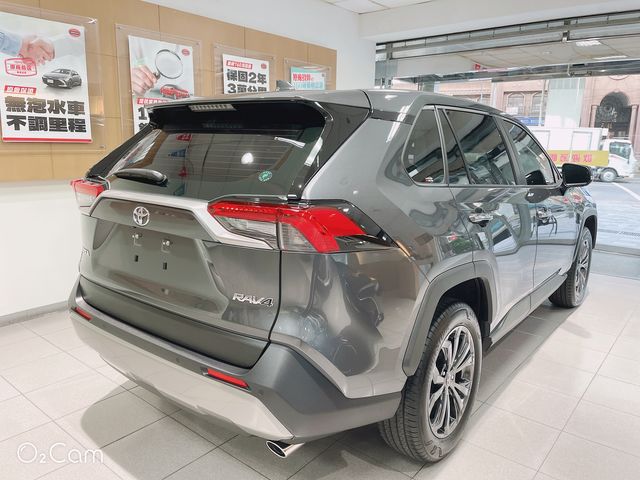 RAV4 2.0  第5張相片