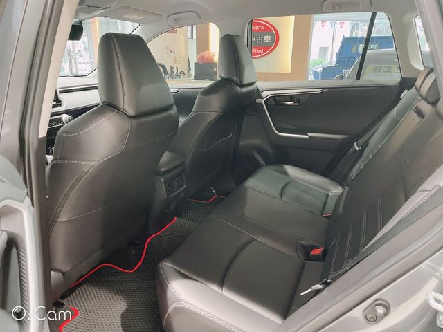 RAV4 2.0  第8張相片