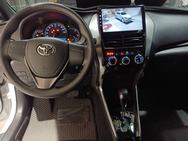 YARIS 1.5  第7張相片