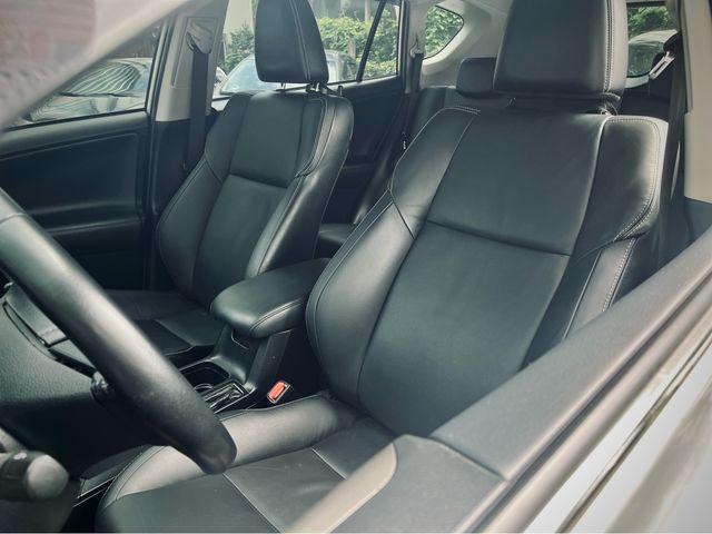 RAV4 2.0  第7張相片