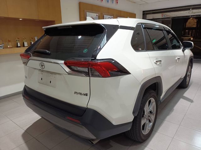 RAV4 2.0  第5張相片