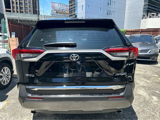 RAV4 2.0  第5張相片