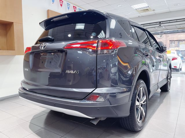 RAV4 2.5  第5張相片
