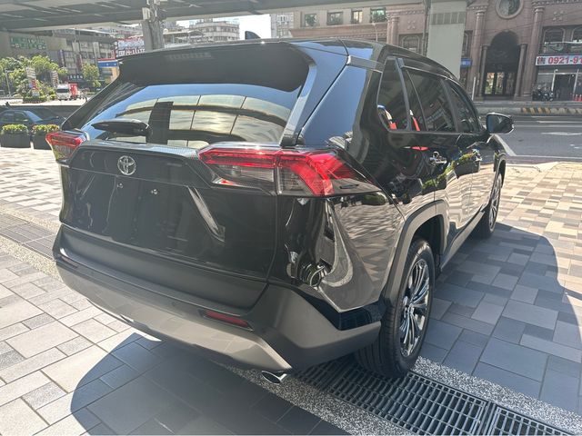 RAV4 2.0  第5張相片