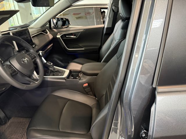 RAV4 2.5 HV  第7張相片