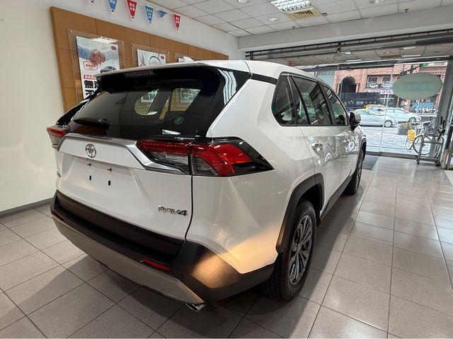 RAV4 2.0  第5張相片