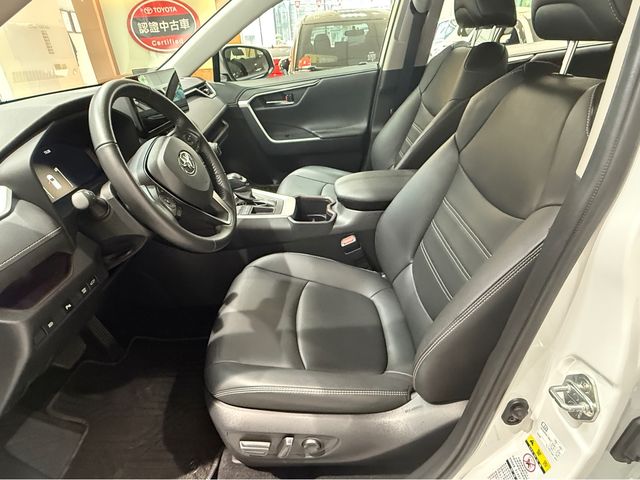 RAV4 2.0  第7張相片