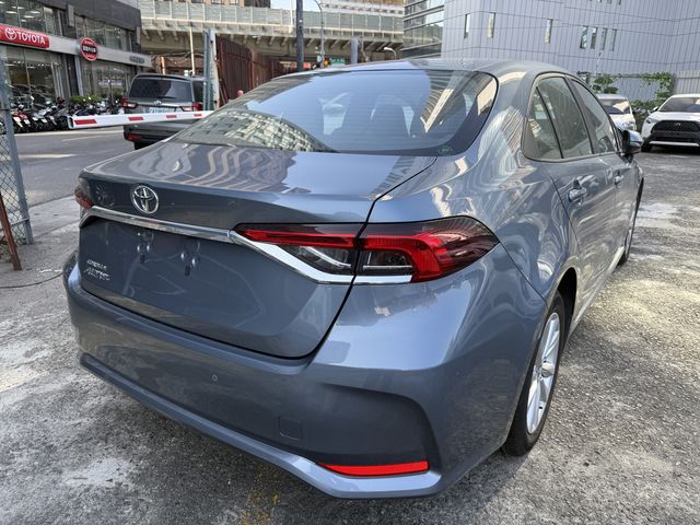 ALTIS 1.8  第5張相片