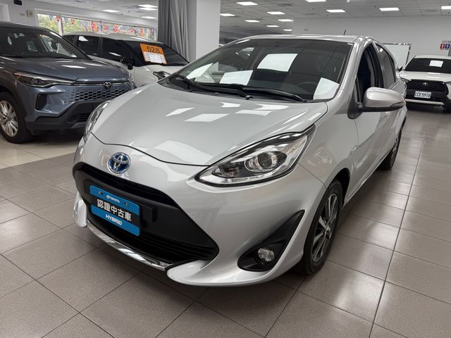 PRIUS C 1.5  第1張相片