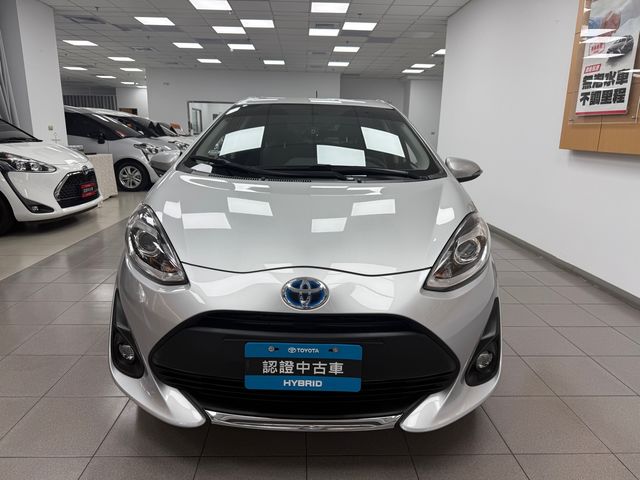 PRIUS C 1.5  第2張相片
