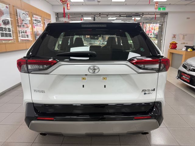 RAV4 2.5 HV  第6張相片