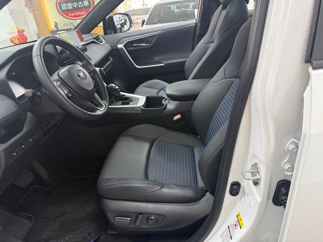 RAV4 2.5 HV  第7張相片