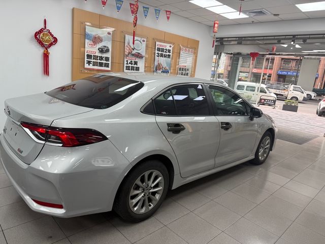 ALTIS 1.8  第4張相片