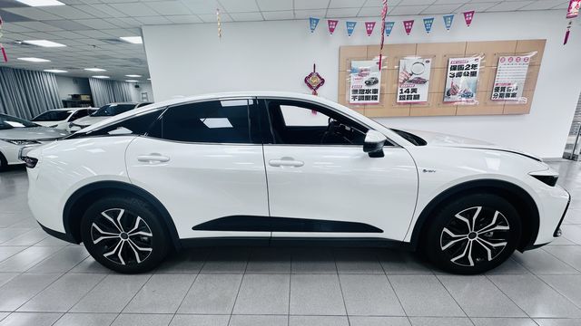 CROWN 2.5  第4張相片