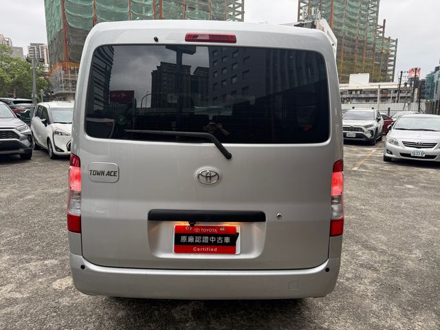 TOWN ACE VAN 5人  第5張相片