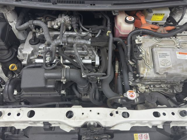 PRIUS C 1.5  第10張相片