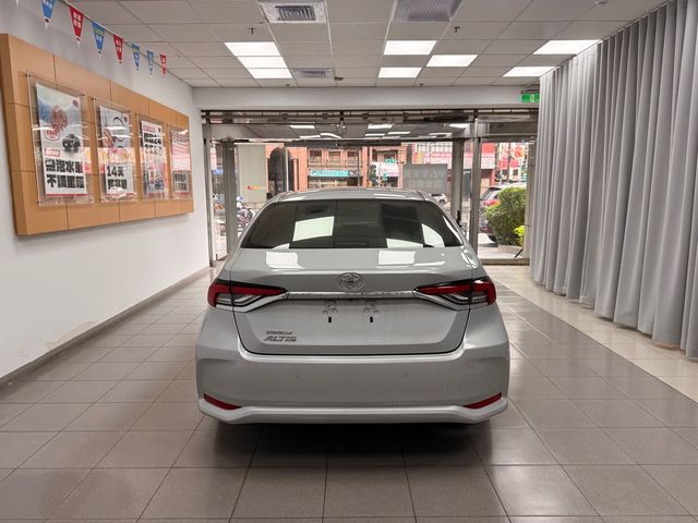 ALTIS 1.8  第6張相片