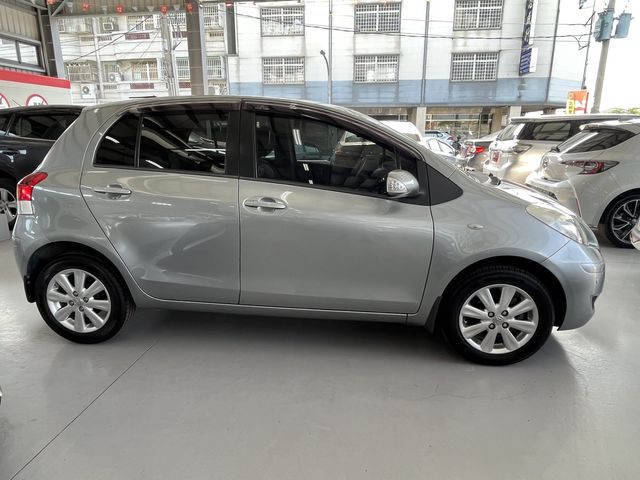 YARIS 1.5  第4張相片