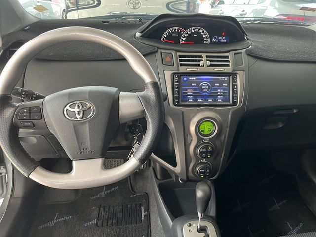 YARIS 1.5  第8張相片