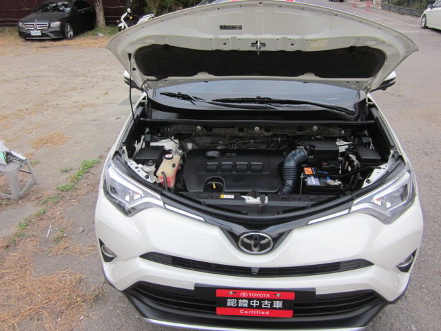 RAV4 2.0  第8張相片
