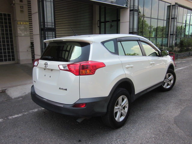 RAV4 2.0  第5張相片