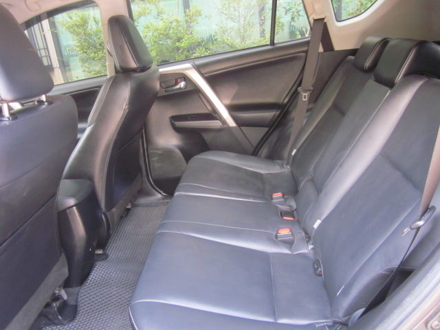 RAV4 2.0  第9張相片
