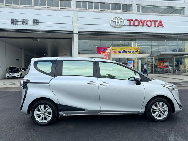 SIENTA 1.8  第4張相片
