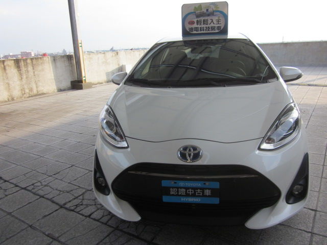 PRIUS C 1.5  第2張相片