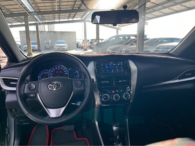 YARIS 1.5  第8張相片