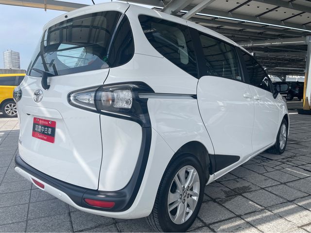 SIENTA 1.8  第5張相片