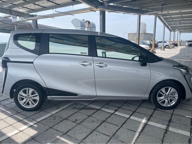 SIENTA 1.8  第4張相片