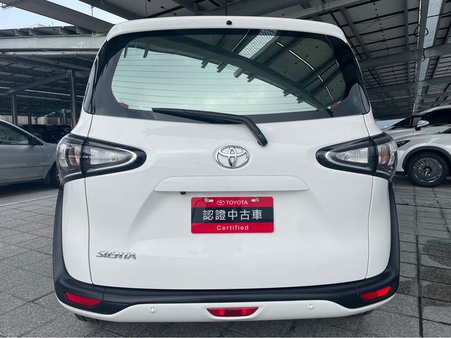 SIENTA 1.8  第6張相片