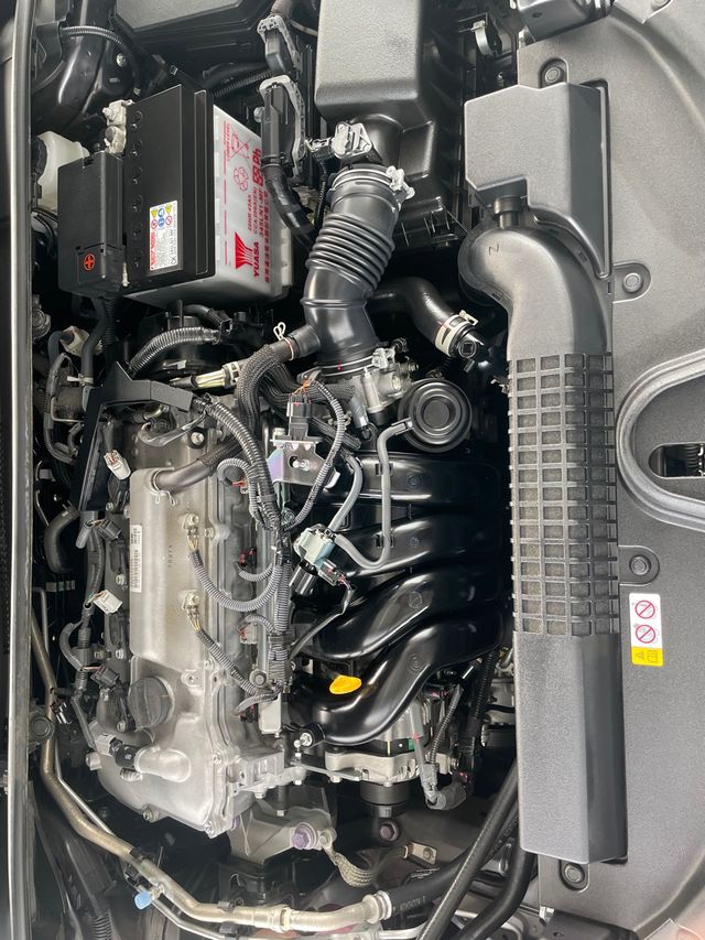 ALTIS 1.8  第10張相片