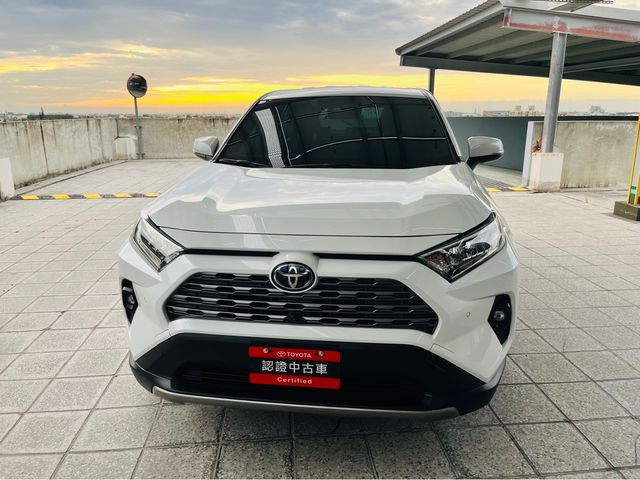 RAV4 2.0  第2張相片