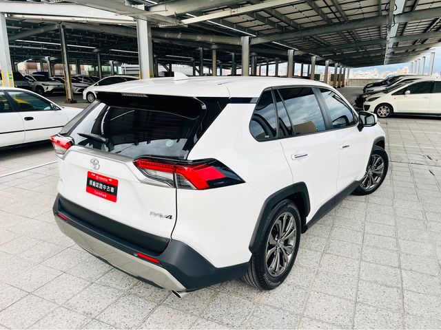 RAV4 2.0  第5張相片