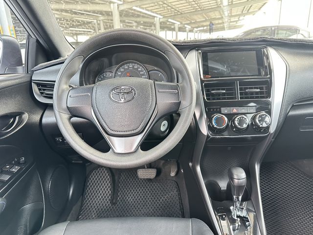 YARIS 1.5  第9張相片