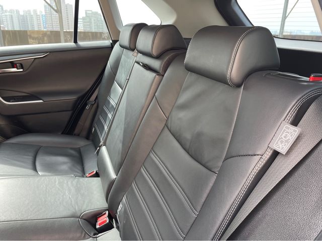 RAV4 2.0  第8張相片