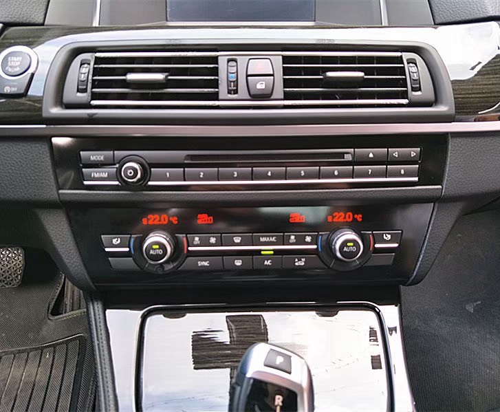 總代理/渦輪/頂級/配備齊全/停車環景輔助/可協助全額貸  第10張相片