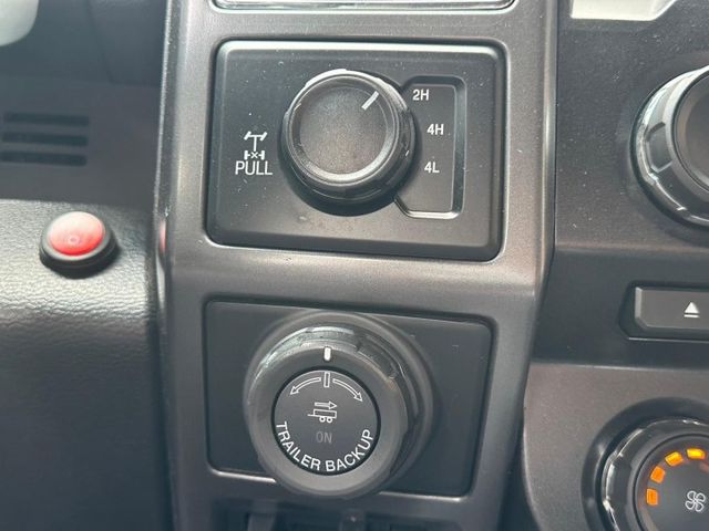 貨卡霸主F-150猛禽/四傳/渦輪/天窗/電動椅/倒車顯影/定速/方向盤快控/循跡防滑/陡坡輔助/後座出風口  第12張相片