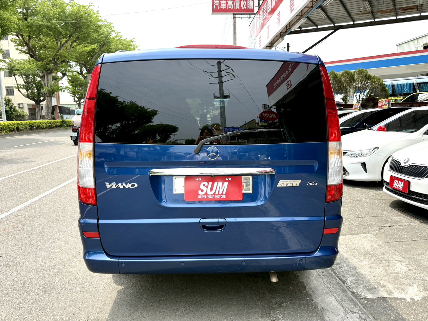進口VIANO 2006年式/一手車/雙天窗/第三排座椅/實用大空間,載人載貨都適合/當露營車也很棒!/可全額貸/低月付  第13張相片