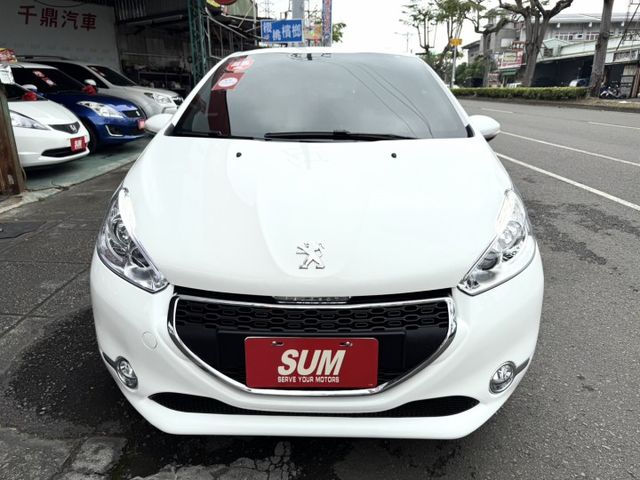 定速/液晶影幕/循跡防滑/法式進口優質代步車!省油省稅金~  第2張相片
