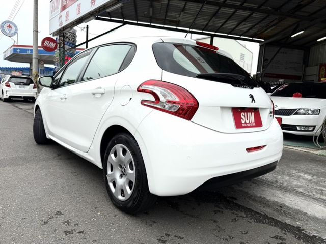 定速/液晶影幕/循跡防滑/法式進口優質代步車!省油省稅金~  第15張相片