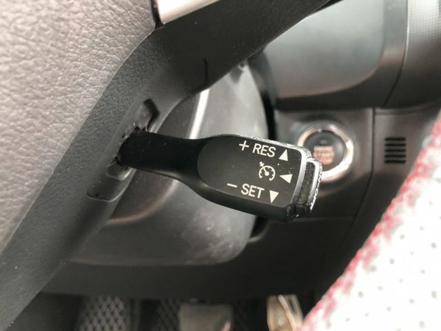 恆溫空調/多媒體影音系統/電動後視鏡/  I-KEY發動/家庭出遊首選!  第8張相片