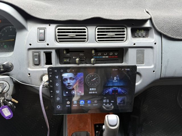 一手車特殊稀有4WD/耐操好保養,打拼事業的賺錢車, 跑工地載工具皆宜,可全額貸/低月付款  第6張相片